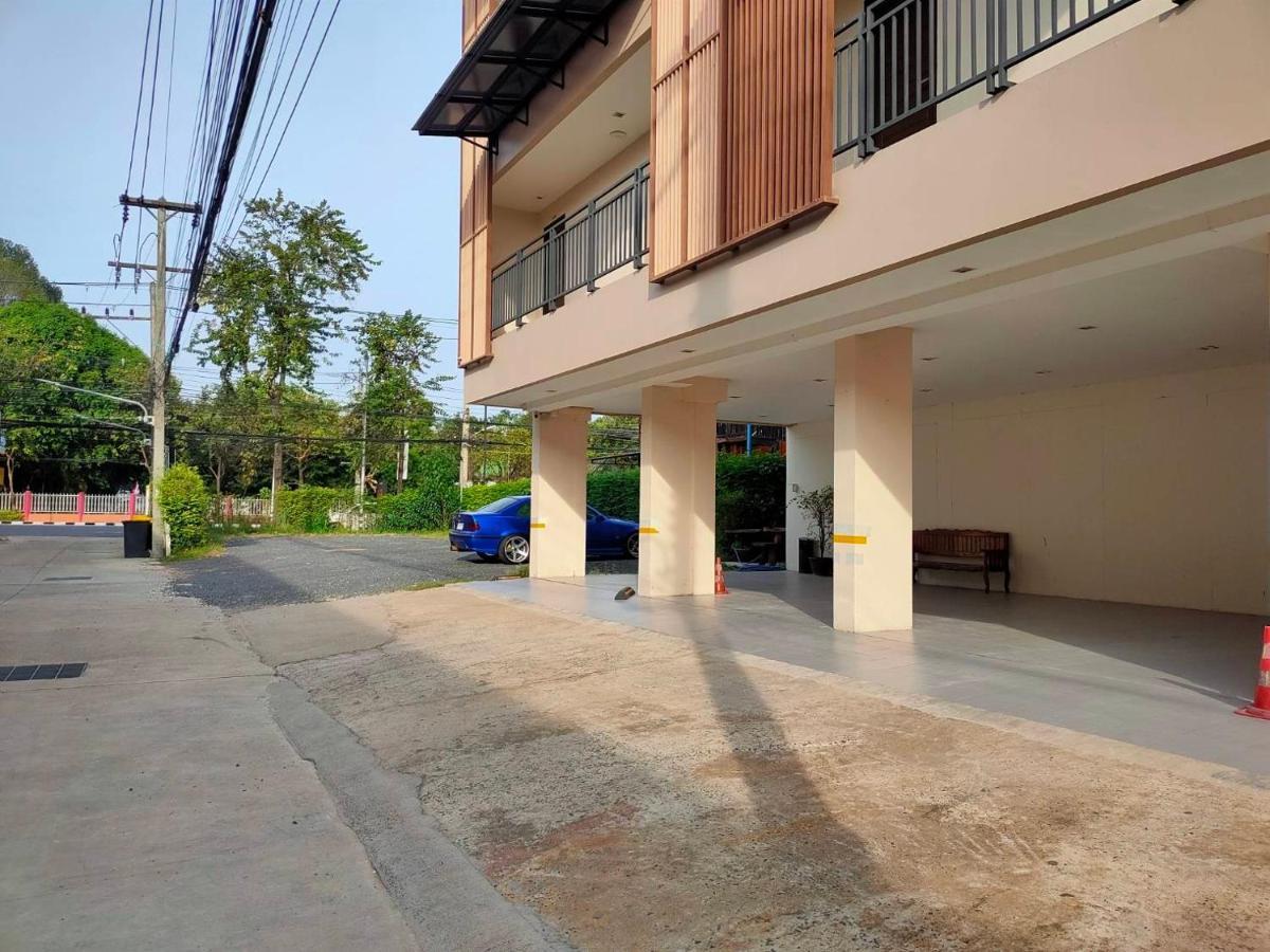 168 Studio Hotel Ubon Ratchathani Exterior foto