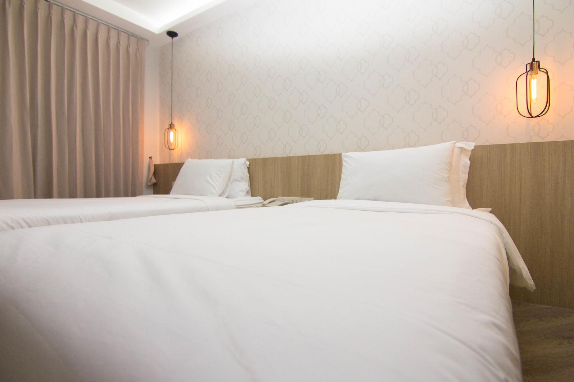 168 Studio Hotel Ubon Ratchathani Exterior foto