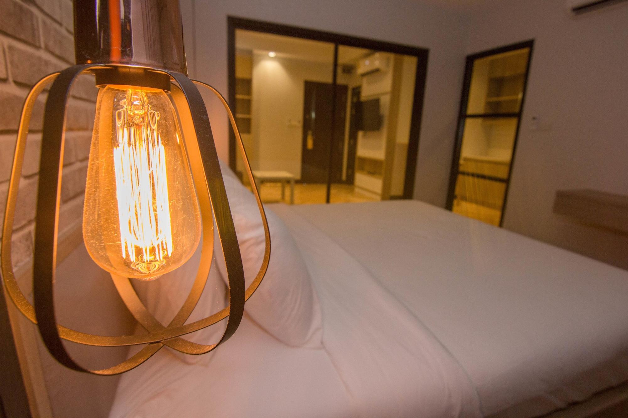 168 Studio Hotel Ubon Ratchathani Exterior foto