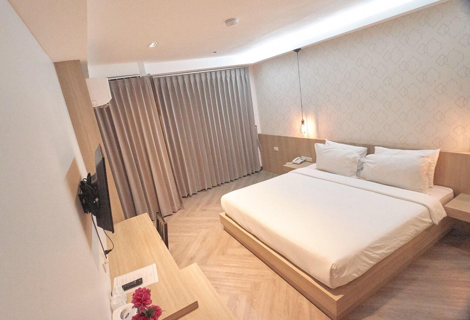168 Studio Hotel Ubon Ratchathani Exterior foto