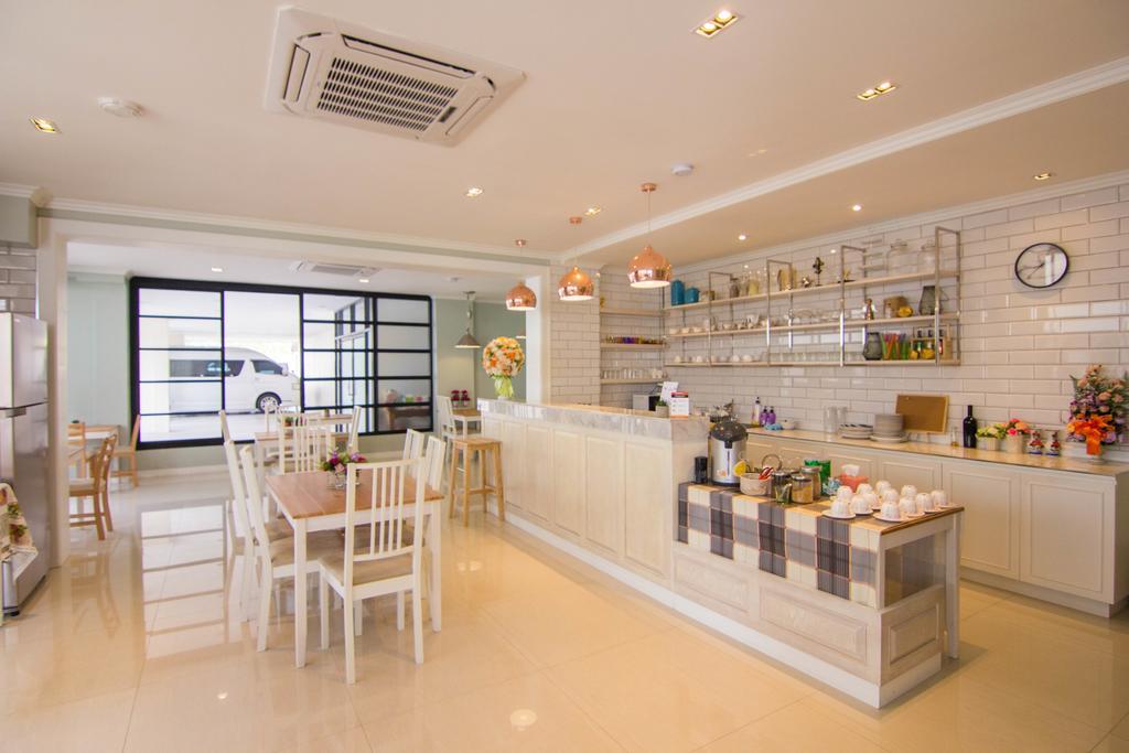 168 Studio Hotel Ubon Ratchathani Exterior foto