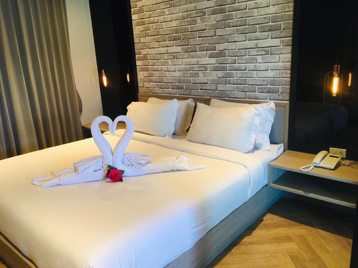 168 Studio Hotel Ubon Ratchathani Exterior foto